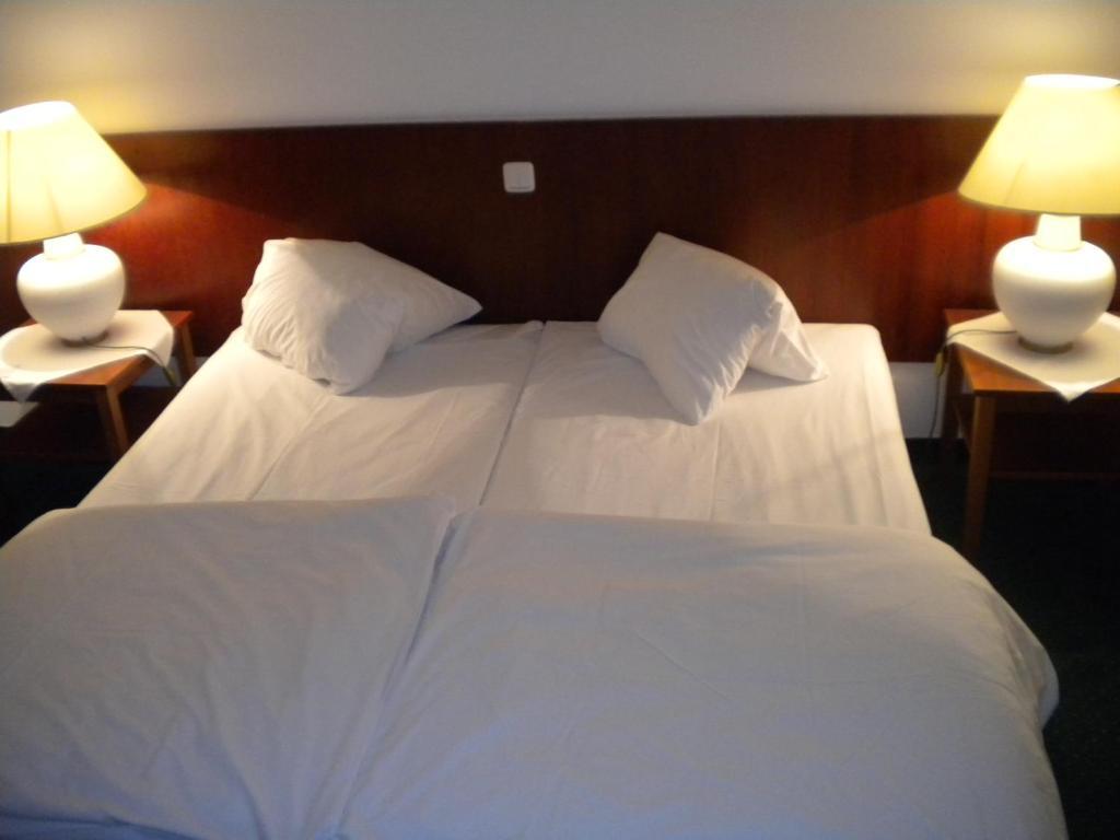 Hotel Zur Post Illmitz Ngoại thất bức ảnh